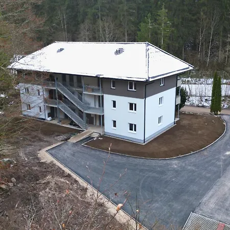 Apartment Treehouse - Alpinlake