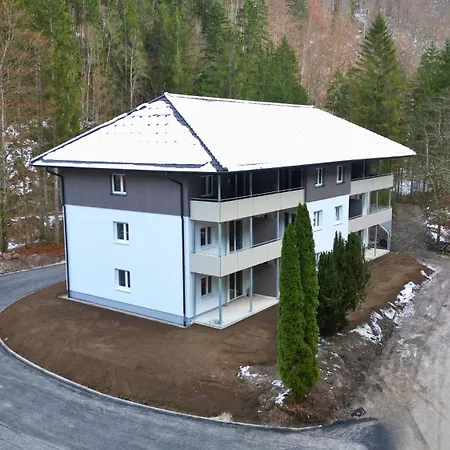 Apartment Treehouse - Alpinlake