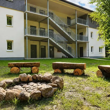 Treehouse - Alpinlake Apartment Gruenau im Almtal