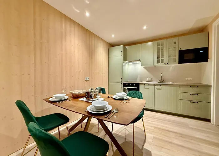 Treehouse - Alpinlake Gruenau im Almtal