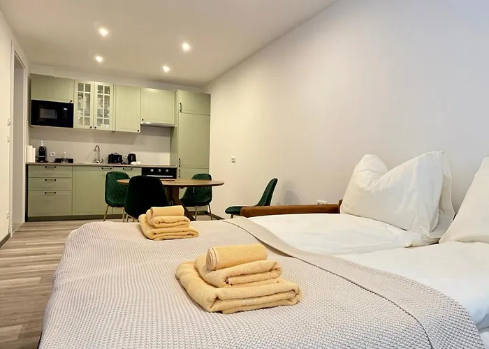 Treehouse - Alpinlake Apartment